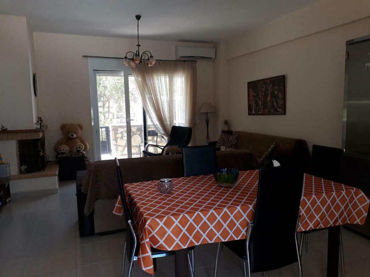 Villa Merastri Vlikhádha Екстериор снимка