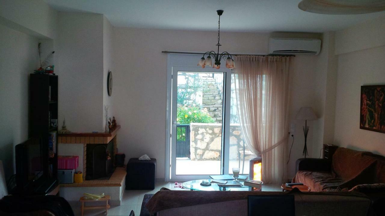 Villa Merastri Vlikhádha Екстериор снимка